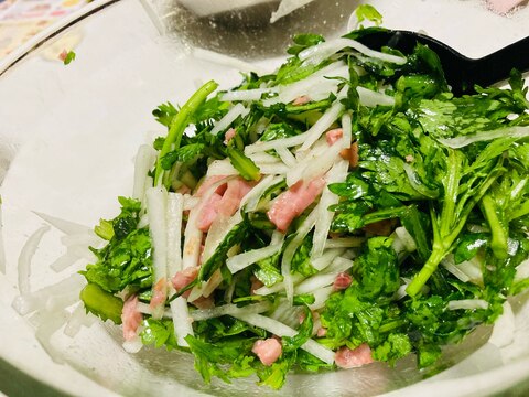 大根、春菊と、カリカリサラダ!